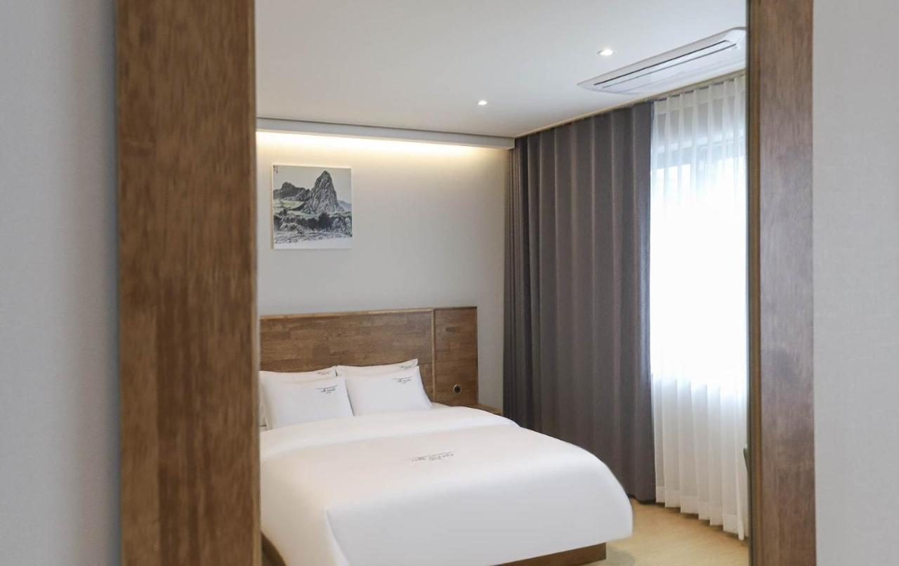 Hotel Grand Bay Борьонг Екстериор снимка