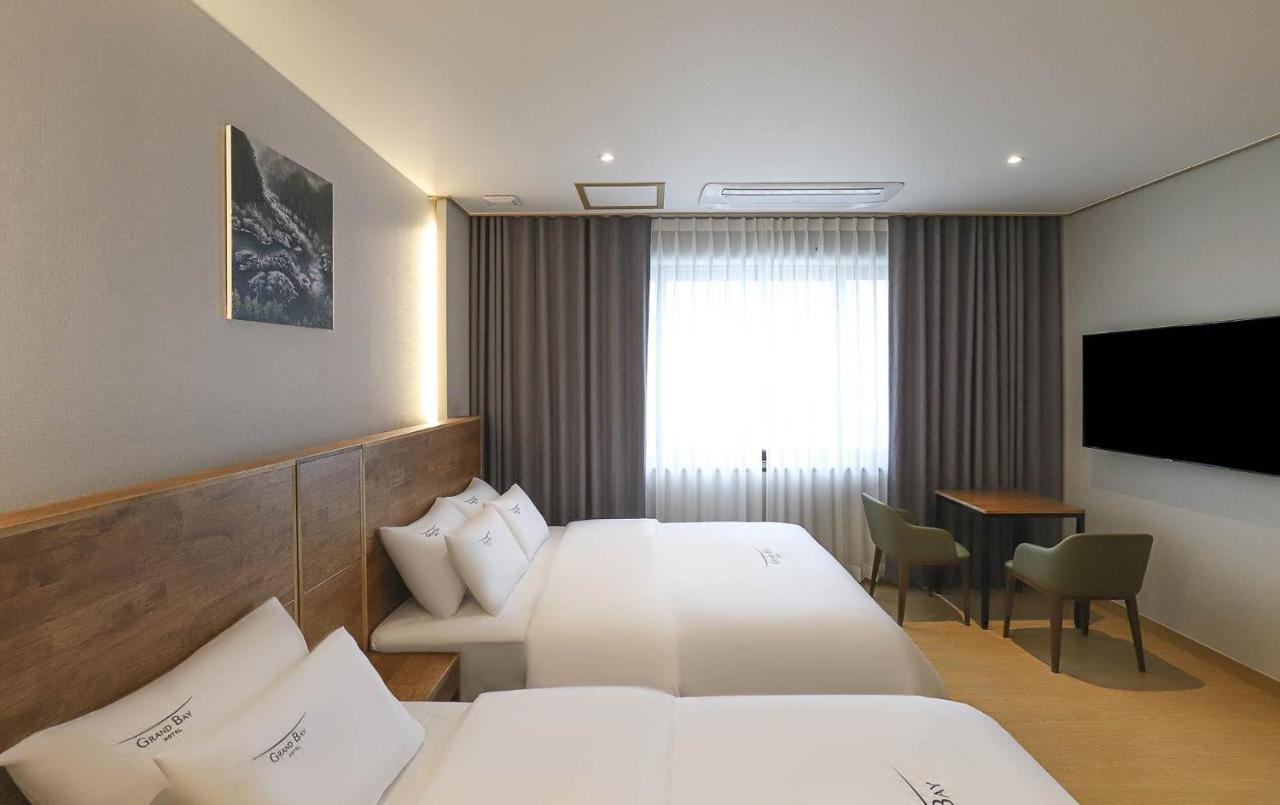 Hotel Grand Bay Борьонг Екстериор снимка